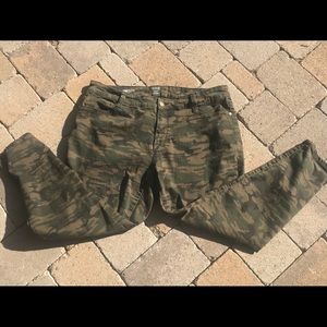 Camo Print Women’s Jeans - Olive Green